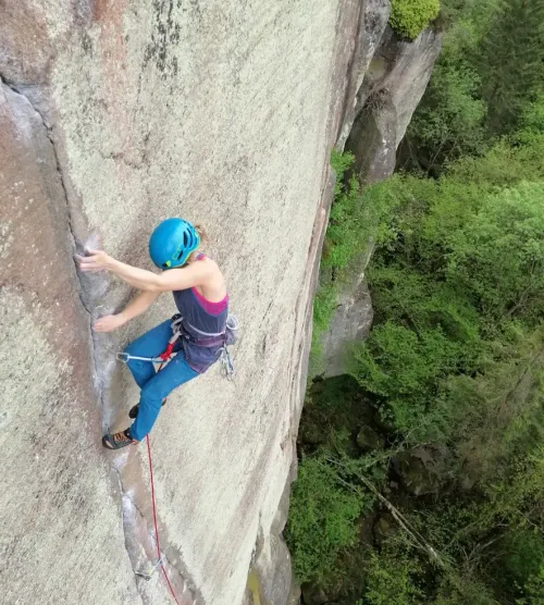 Photo of Freja Shannon climbing
